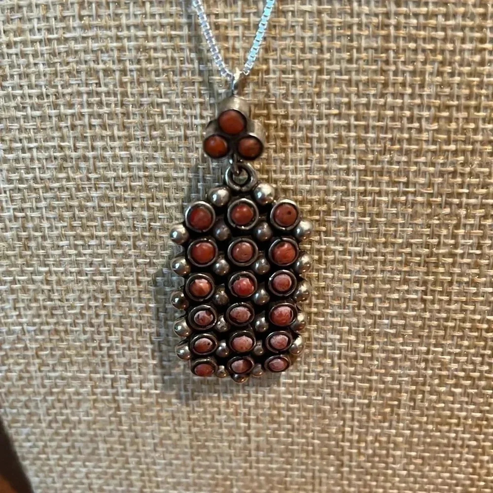 Vintage 925 Silver Beaded Coral Pendant on New 20" Sterling Box Chain - Picture 1 of 8